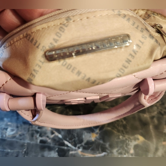 Steve Madden pink quilted mini purse - Picture 3 of 5